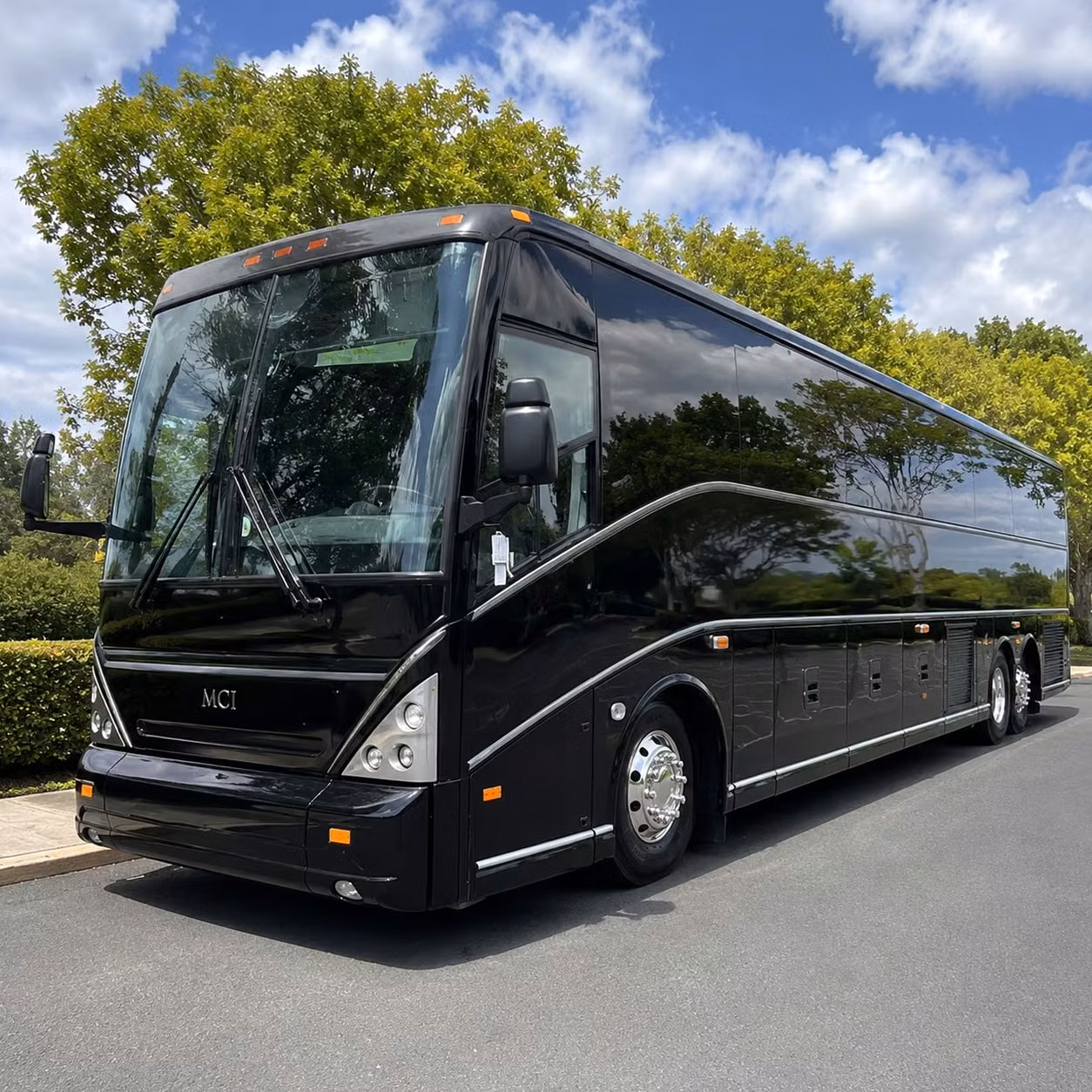 charter buses for large concert groups departing north miami