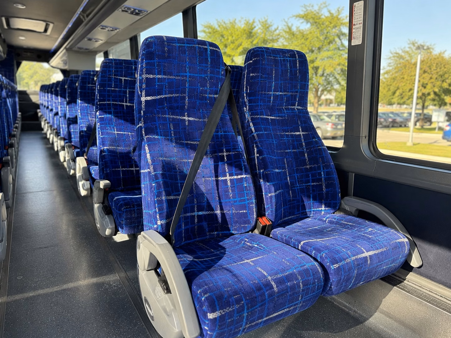 shuttle guests between north miami hotels and your wedding venue with zero stress